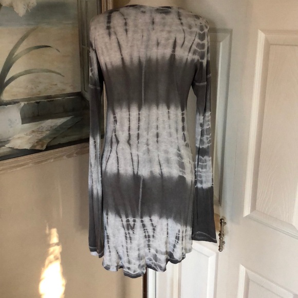 12PM by Mon Ami Top - Picture 5 of 7